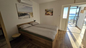 Apartment Relax Seline, on the beach